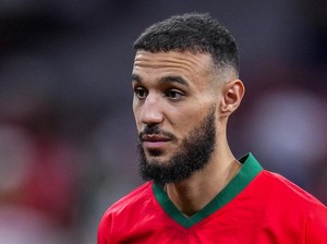 Cerita Bek Baru Manchester United Noussair Mazraoui Ingin Jadi Imam Masjid