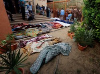 Horor Masih Selimuti Gaza, Mayat-Mayat Tergeletak di Luar RS