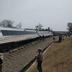 2 Kereta Api Kecelakaan di Kulon Progo, Ini Kronologinya
