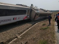 Penampakan Rusak Parah Pasca Kecelakaan 2 KA di Kulon Progo