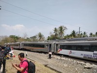 KA Argo Semeru Anjlok dan Ditabrak Wilis, Ini Penjelasan KNKT
