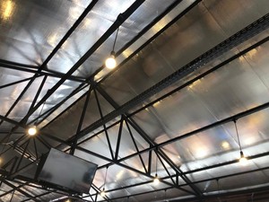 Pasang Aluminium Foil di Atap Bikin Rumah Adem, Ini Manfaat hingga Biayanya