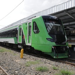 Penumpang Kereta Cepat ke Kota Bandung Gratis Naik KA Feeder