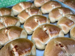 Bertahan Ratusan Tahun, Toko Roti Legendaris Ini Masih Diminati