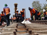 Jalur Rel Kecelakaan 2 Kereta di Kulon Progo Akhirnya Dibuka