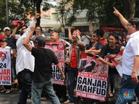 Penampakan Massa Pendukung Ganjar-Mahfud di Depan Markas PDIP