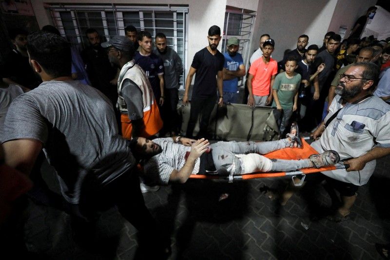 Sebuah video menampilkan detik-detik rumah sakit Gaza dibombardir Israel. Sebuah video menampilkan detik-detik rumah sakit Gaza dibombardir Israel. (Tangkapan Layar Video Reuters)