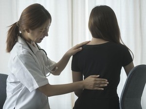 Waspada Gejala Osteoporosis, Seringkali Tak Disadari