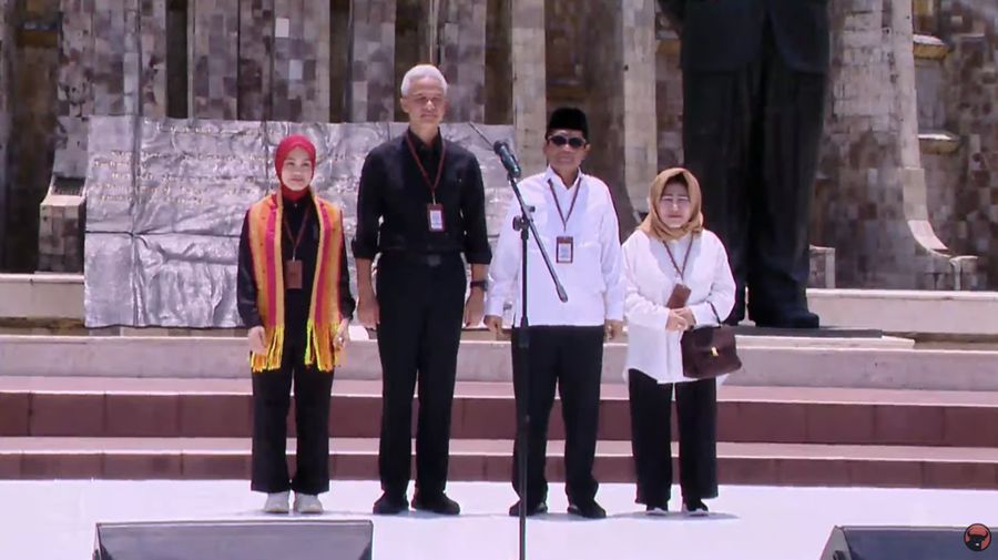 Pasangan calon Ganjar Pranowo dan Mahfud Md akan mendaftarkan diri ke KPU siang ini. Sebelum ke KPU, keduanya akan menyambangi Tugu Proklamasi. (Tangkapan Layar Youtube PDI Perjuangan)
