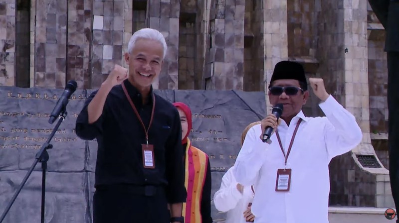 Pasangan calon Ganjar Pranowo dan Mahfud Md akan mendaftarkan diri ke KPU siang ini. Sebelum ke KPU, keduanya akan menyambangi Tugu Proklamasi. (Tangkapan Layar Youtube PDI Perjuangan)