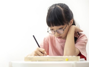 20 Contoh Soal PAS Bahasa Indonesia Kelas 9 SMP Semester 1 Kurikulum Merdeka, Ayo Berlatih!
