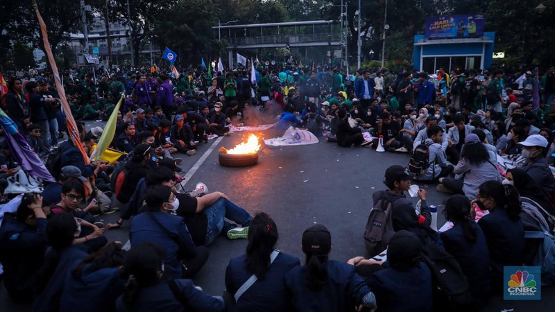 Demo BEM-SI di Kawasan Patung Kuda Jakarta, Jumat,20/10. (CNBC Indonesia)