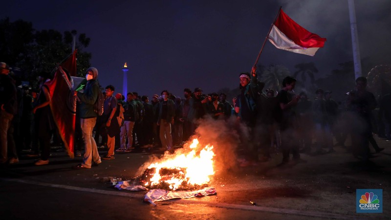 Demo BEM-SI di Kawasan Patung Kuda Jakarta, Jumat,20/10. (CNBC Indonesia) Demo BEM-SI di Kawasan Patung Kuda Jakarta, Jumat,20/10. (CNBC Indonesia)