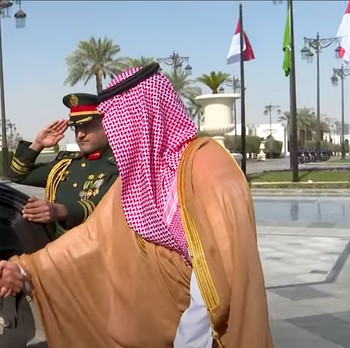 Momen Langka Jokowi Bertemu MBS di Istana Raja Salman