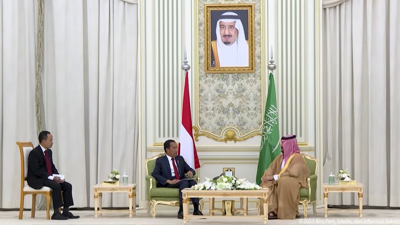 Pertemuan Presiden Jokowi dengan PM Kerajaan Arab Saudi Mohammed bin Salman, Riyadh, 19 Oktober 2023. (Tangkapan Layar Youtube)