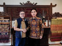 Jelang Deklarasi Cawapres Prabowo, Gibran Kunjungi Ketum PAN