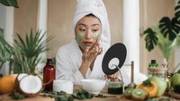 Pori Tersumbat, Jerawat, atau Kusam? Cara Pilih Clay Stick Sesuai Masalah Kulit 