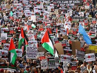 100.000 Lebih Massa Pro-Palestina 'Tumpah' di Jalanan London