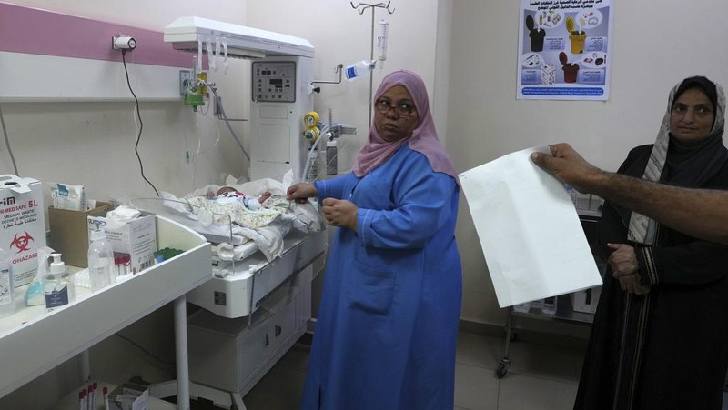 Ledakan akbiat serangan udara Israel di Jalur Gaza. (REUTERS)