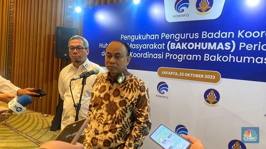 Menteri Kominfo, Budi Arie Setiadi usai usai Pengukuhan Pengurus Bakohumas Periode 2023-2028 dan Rapat Koordinasi Program Bakohumas 2024, Jakarta (CNBC Indonesia/novina)