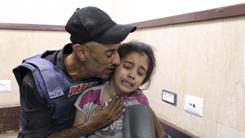 Ledakan akbiat serangan udara Israel di Jalur Gaza. (REUTERS)