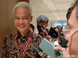 Anies Minta Ditraktir Makan Ultah, Ganjar: Duh, Poya Mothig