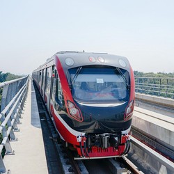 Jumlah Penumpang LRT Jabodebek Naik Terus, Tembus 1,4 Juta di April