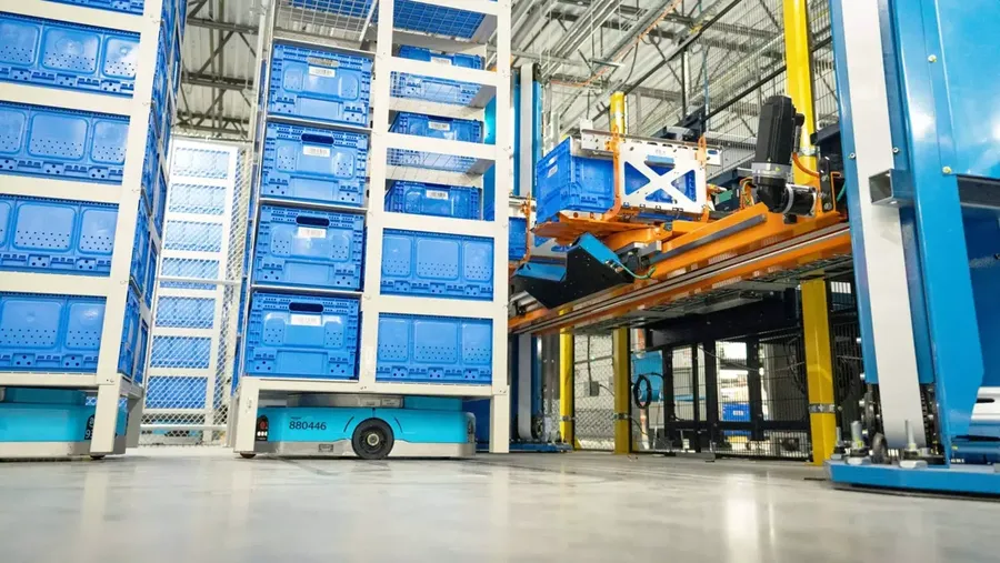 Robot Sequoia di gudang Amazon.