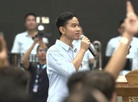 Gibran Sapa Prabowo: Tenang Saja Pak, Saya Sudah Ada di Sini