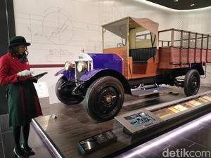 Truk Tertua Rakitan Isuzu Masih Bisa Ngacir Lho!