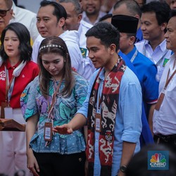 Gibran Sindir yang Nyinyir: Mereka Panik, Takut Kalah!