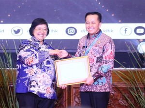 Pj Gubernur Sumsel Terima Penghargaan ProKlim dari Menteri LHK