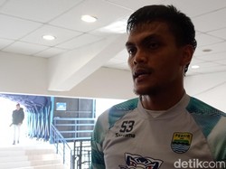 Tanda Tanya Nasib Rachmat Irianto di Persib Tanda Tanya Nasib Rachmat Irianto di Persib