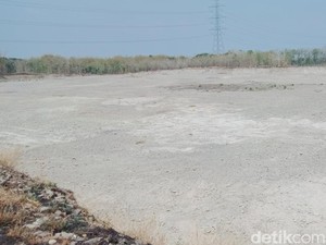 Duh! Bekas Tambang Uruk Tol Tinggalkan Lubang Luas Bak Lembah di Pedan Klaten