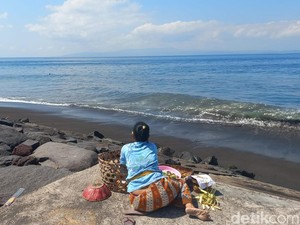 Tak Sempat Beroperasi, Pangkalan Ikan Kusamba Kini Menyatu dengan Laut