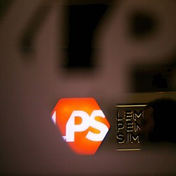 Bank Kebajiran Uang Korporasi, Warga RI Habiskan Duit Buat Lebaran