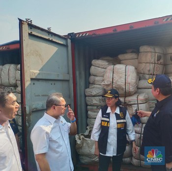 Penampakan Barang Impor Langgar Aturan Rp 50 M Dimusnahkan