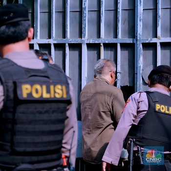 Penampakan Rumah Ketua KPK Firli Bahuri Digeledah Polisi