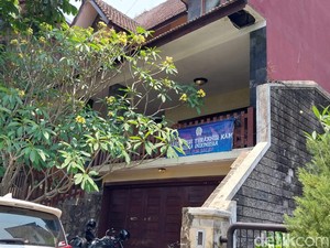 Anak Pendiri Arema Ancam Bunuh Diri, Eksekusi Rumah Berjalan Alot
