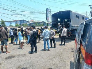 Puluhan Suporter Masuk ke Kota Kediri Terjaring, Satu Orang Bawa Sajam