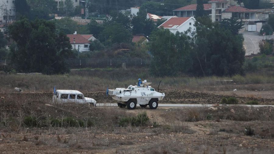 Anggota TNI yang tergabung dalam pasukan penjaga perdamaian PBB di Lebanon. Sebanyak 1200 anggota Kontingen Indonesia bertugas di UNIFIL. Wilayah tugas mereka berada di Lebanon Selatan, sepanjang perbatasan darat dan laut Lebanon-Israel. (REUTERS/AZIZ TAHER)