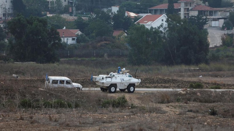 Anggota TNI yang tergabung dalam pasukan penjaga perdamaian PBB di Lebanon. Sebanyak 1200 anggota Kontingen Indonesia bertugas di UNIFIL. Wilayah tugas mereka berada di Lebanon Selatan, sepanjang perbatasan darat dan laut Lebanon-Israel. (REUTERS/AZIZ TAHER)