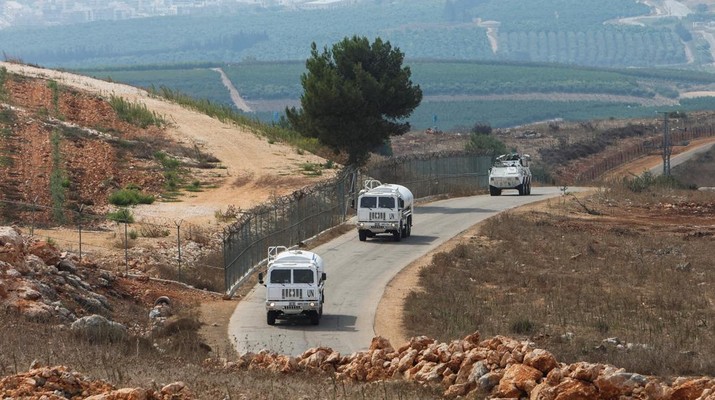 Anggota TNI yang tergabung dalam pasukan penjaga perdamaian PBB di Lebanon. Sebanyak 1200 anggota Kontingen Indonesia bertugas di UNIFIL. Wilayah tugas mereka berada di Lebanon Selatan, sepanjang perbatasan darat dan laut Lebanon-Israel. (REUTERS/AZIZ TAHER)