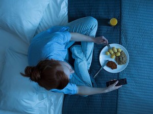 Waktu Ideal Makan Malam untuk Hindari Obesitas, Jam Berapa?