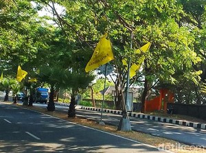 Bendera Golkar yang Sempat Dicabut Satpol PP Karangasem Dipasang Lagi
