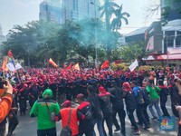 Bocoran UMK 2024! Karawang-Bekasi Mepet Rp6 Juta, DIY Berapa?