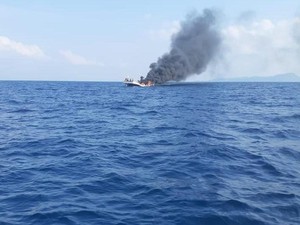 Kapal Nelayan Terbakar di Perairan Halmahera Selatan, 13 ABK Dievakuasi