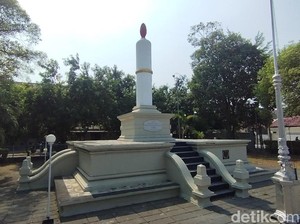 Lika-liku Pembangunan Tugu Kebangkitan Nasional, Ganti Nama-Ditolak Belanda