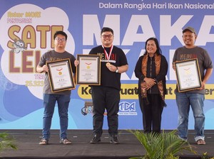 Pemkab Kediri Pecahkan Rekor Muri Sajian Sate Lele Terbanyak 25.323 Tusuk