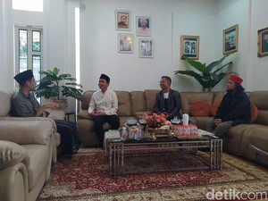 Roadshow ke Magelang, Gibran Sowan Gus Ali di Watucongol Gunungpring Muntilan